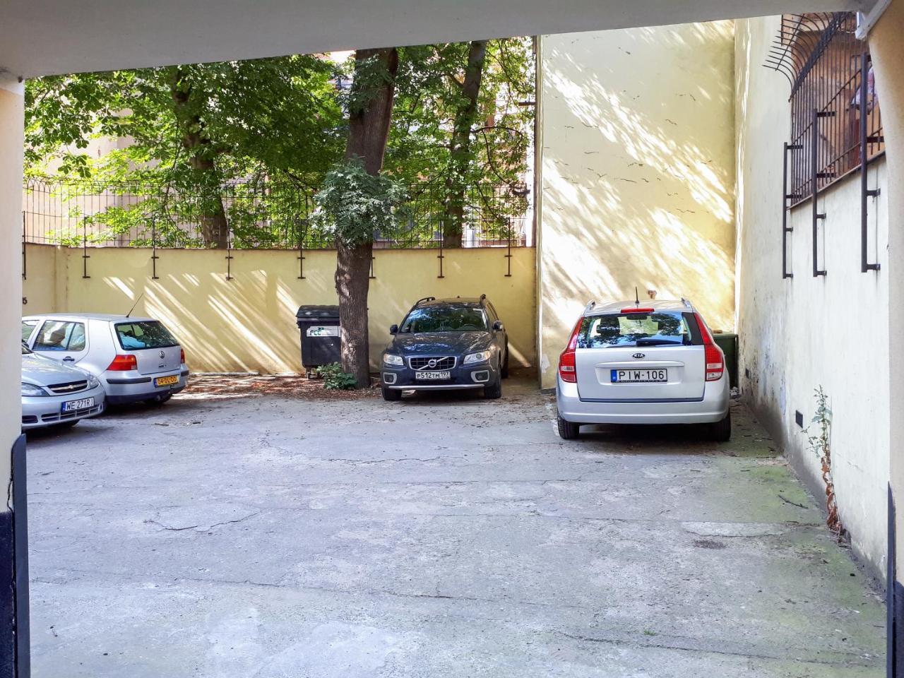 Duskova Apartments Прага Екстер'єр фото
