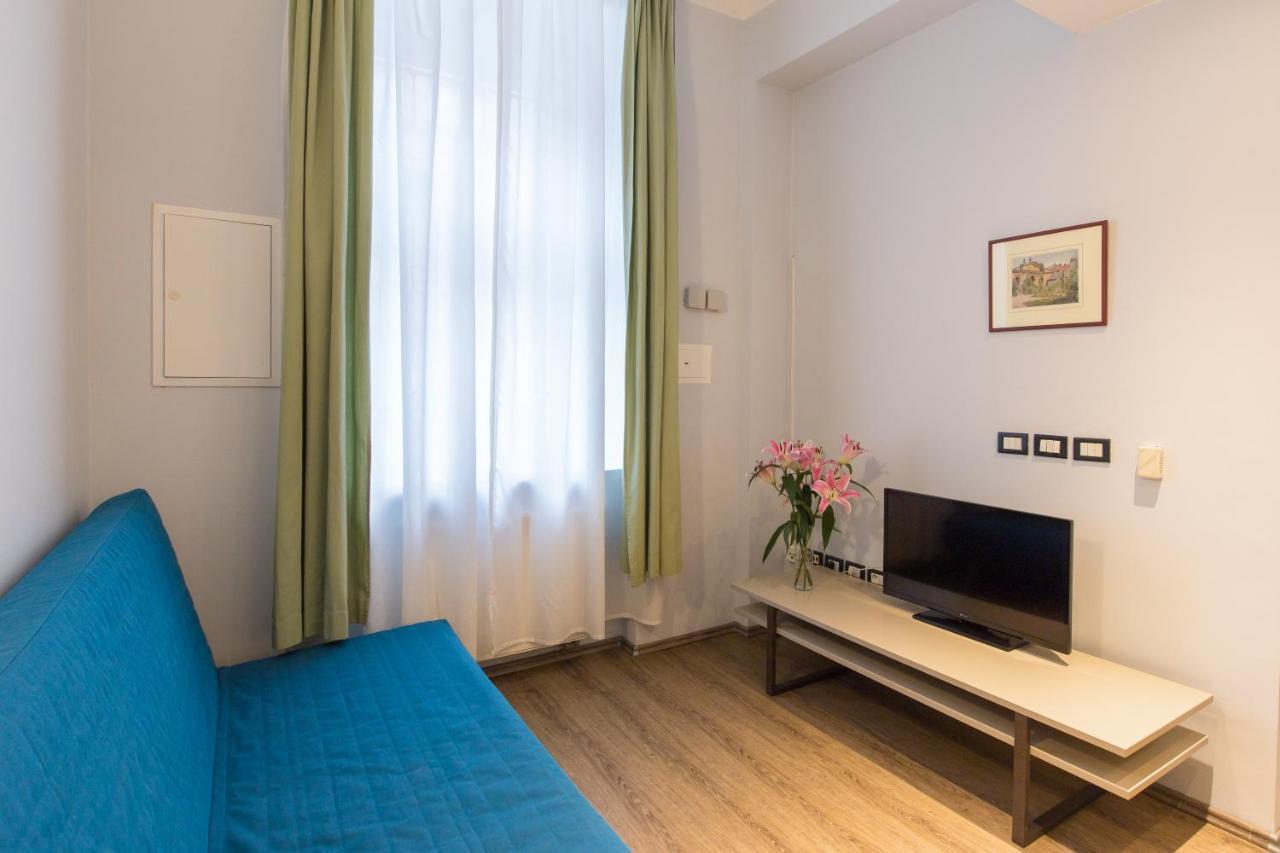 Duskova Apartments Прага Екстер'єр фото